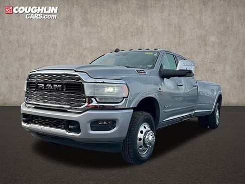 Used 2024 RAM 3500 Limited image 3