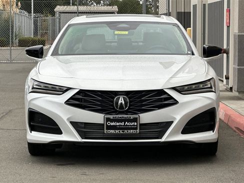 Certified 2025 Acura TLX w/ Technology Package image 10