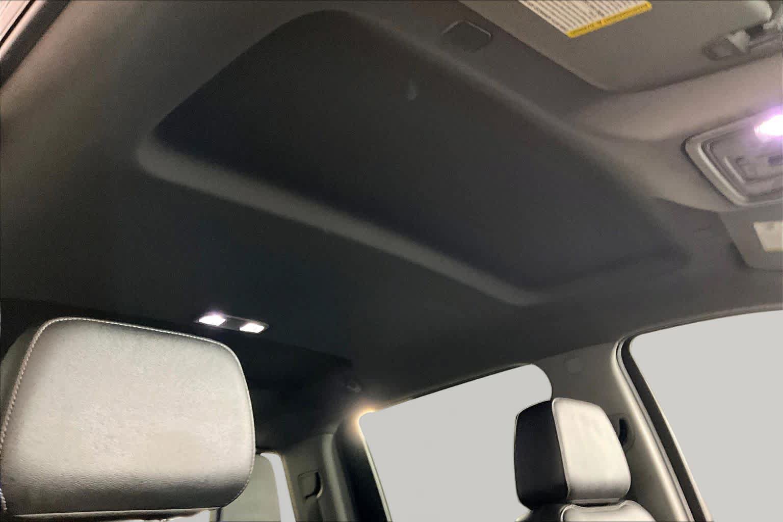 Used 2021 GMC Sierra 1500 SLT RWD image 13