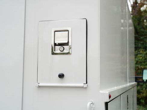 Used 2023 Mercedes-Benz Sprinter 3500 image 22