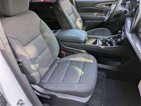 New 2026 Chevrolet Traverse LT w/ Driver Confidence Package image 29