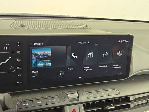 Certified 2025 Kia K4 EX image 19