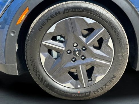 New 2025 Kia EV6 Light w/ Light LR Technology Package image 25