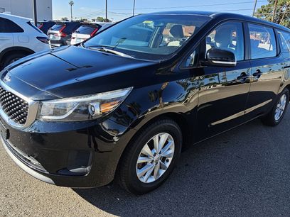 Used 2018 Kia Sedona L