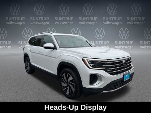 Used 2025 Volkswagen Atlas SEL AWD/4WD image 8