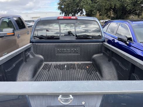 Used 2019 Nissan Frontier SV image 8