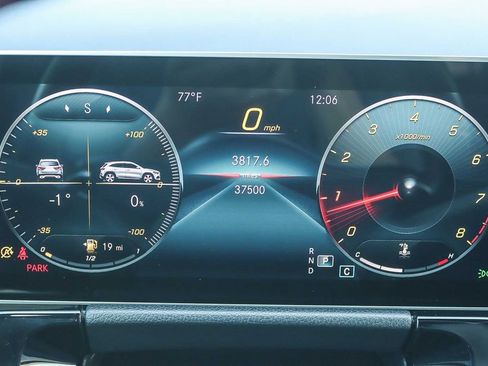 Used 2021 Mercedes-Benz GLA 250 4MATIC image 51