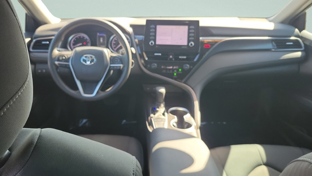 Used 2024 Toyota Camry LE w/ Convenience Package FWD image 10