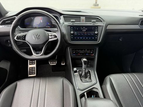Used 2023 Volkswagen Tiguan SE R-Line FWD image 27