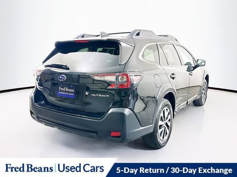 Used 2023 Subaru Outback Premium AWD/4WD image 12