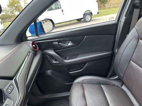 Used 2021 Chevrolet Blazer RS image 36