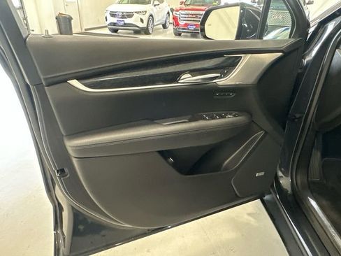 Used 2022 Cadillac XT5 Premium Luxury AWD/4WD image 22