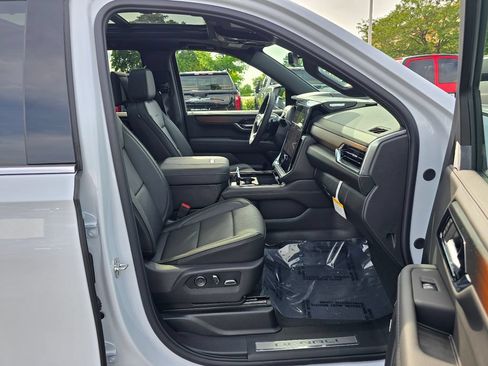 New 2026 GMC Yukon Denali w/ Denali Reserve Package AWD/4WD image 30