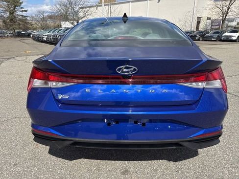 Used 2023 Hyundai Elantra SEL w/ Cargo Package image 18