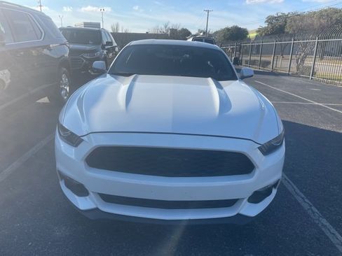 Used 2017 Ford Mustang Premium image 2