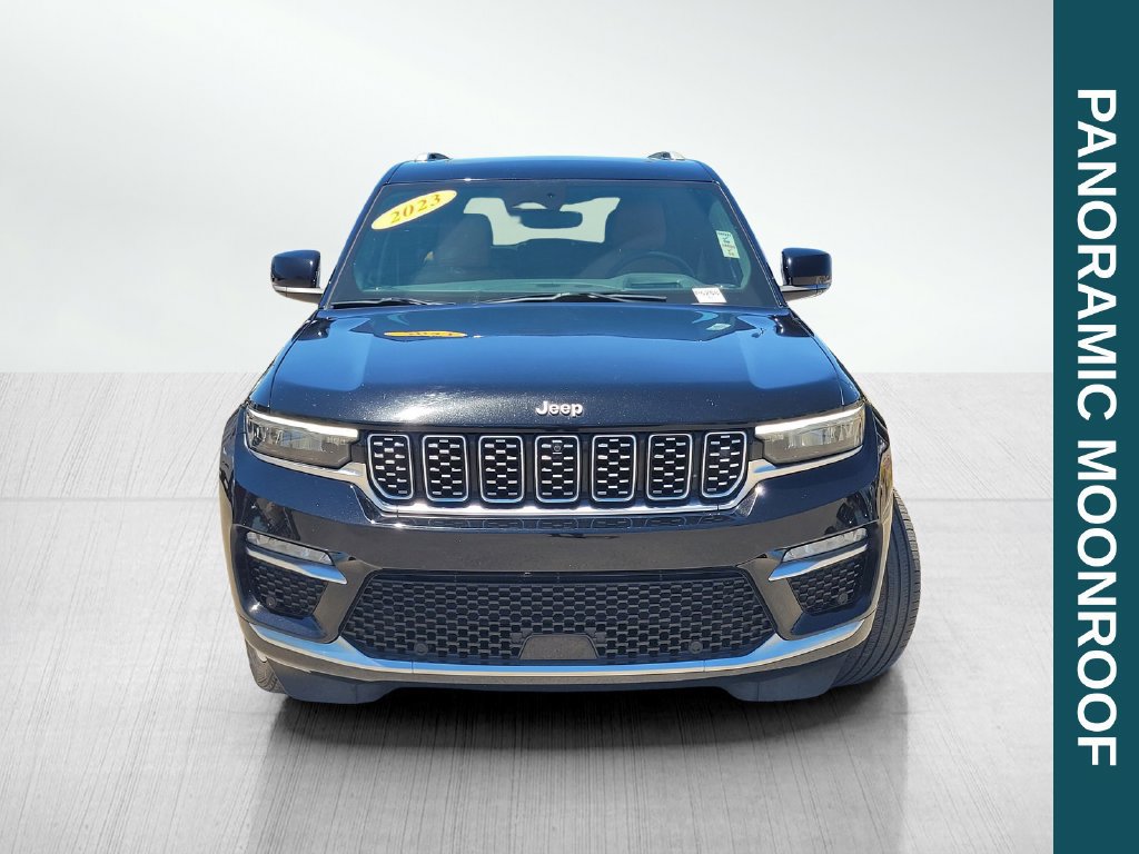 Used 2023 Jeep Grand Cherokee Summit w/ Adv Protech Group IV AWD/4WD image 2