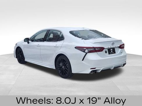 Used 2023 Toyota Camry XSE image 7