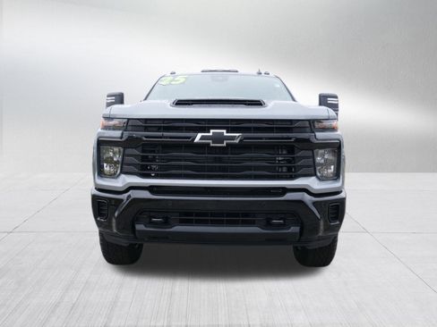 New 2025 Chevrolet Silverado 2500 Custom w/ Custom Value Package image 9