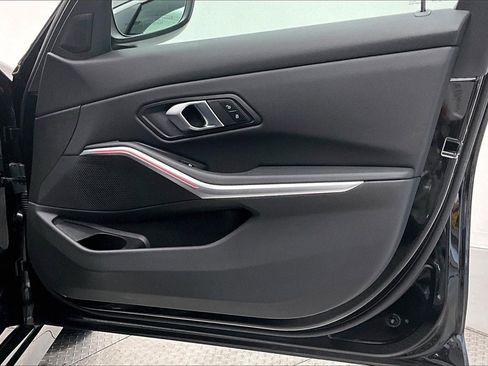 Used 2025 BMW 330i xDrive Sedan image 19