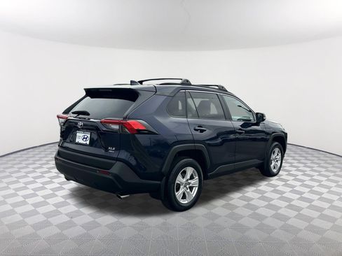 Used 2021 Toyota RAV4 XLE w/ Convenience Package image 7