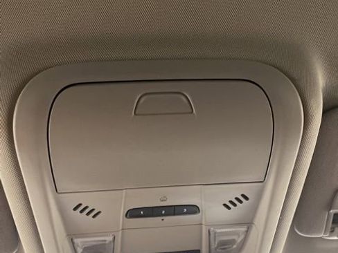 Used 2020 Chevrolet Equinox Premier w/ LPO, Floor Liner Package image 14