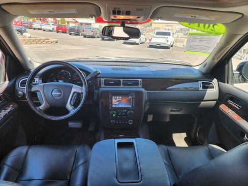 Used 2014 GMC Yukon Denali AWD/4WD image 13