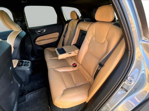 Used 2019 Volvo XC60 T5 Inscription w/ Protection Package Premier FWD image 24