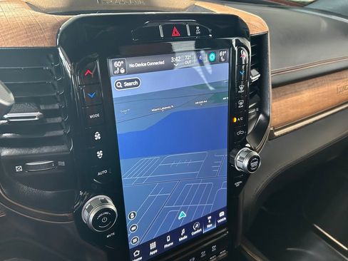 Used 2024 RAM 2500 Limited image 18