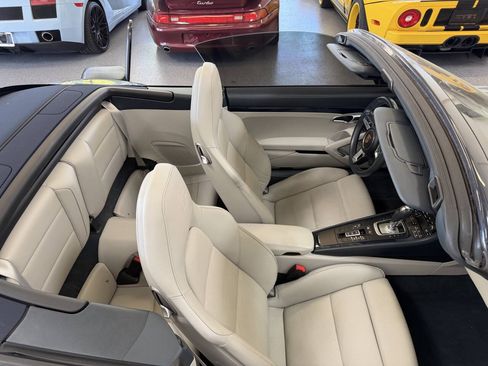 Used 2019 Porsche 911 Turbo S AWD/4WD image 54