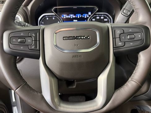 Used 2023 GMC Sierra 2500 Denali w/ Denali Ultimate Package image 16