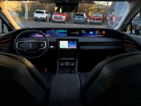 New 2026 Lincoln Nautilus Premier w/ Equipment Group 102A AWD/4WD image 24