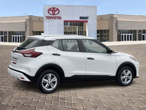 Used 2024 Nissan Kicks S image 6