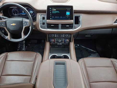 Used 2022 Chevrolet Suburban High Country image 15
