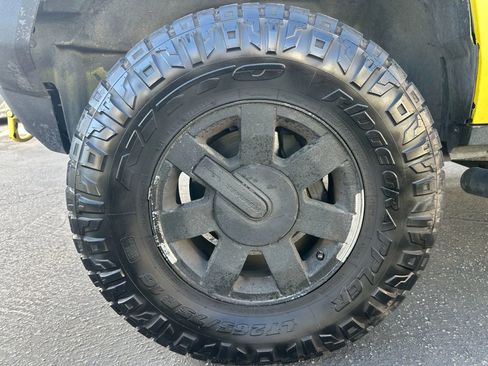 Used 2007 HUMMER H3 image 42