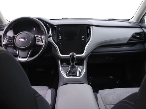 Used 2022 Subaru Outback Premium image 4