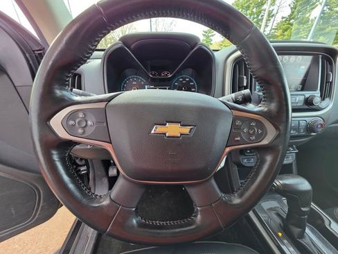 Used 2018 Chevrolet Colorado Z71 AWD/4WD image 16
