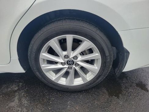 Used 2024 Toyota Camry SE image 32