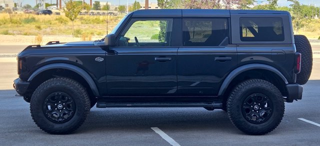 Certified 2024 Ford Bronco Wildtrak AWD/4WD image 2