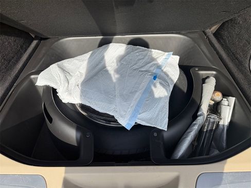 Certified 2019 Jeep Grand Cherokee Limited w/ Luxury Group II image 31