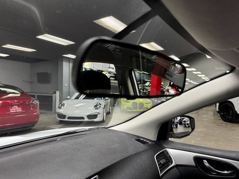 Used 2018 Nissan Sentra S image 26