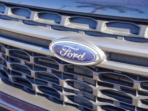 Used 2022 Ford Maverick XLT w/ Equipment Group 300A Standard image 11