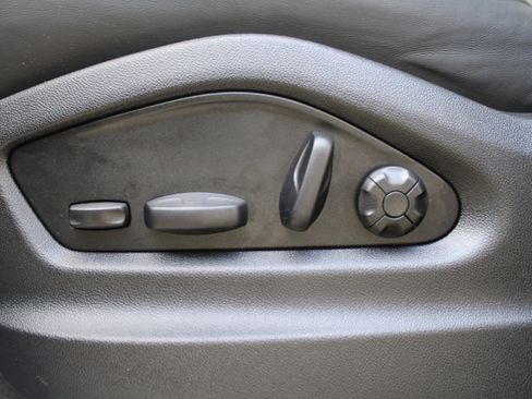 Certified 2025 Porsche Cayenne image 23