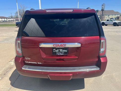 Used 2020 GMC Yukon XL Denali w/ Denali Ultimate Package AWD/4WD image 7