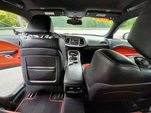 Used 2020 Dodge Challenger R/T Scat Pack w/ Plus Package RWD image 39