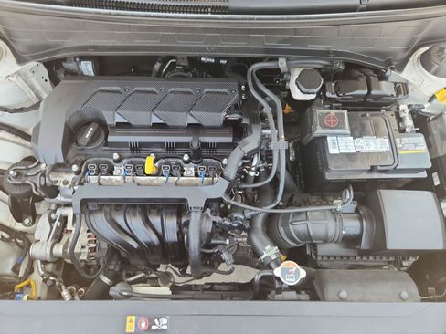 Used 2023 Hyundai Venue SEL FWD image 27