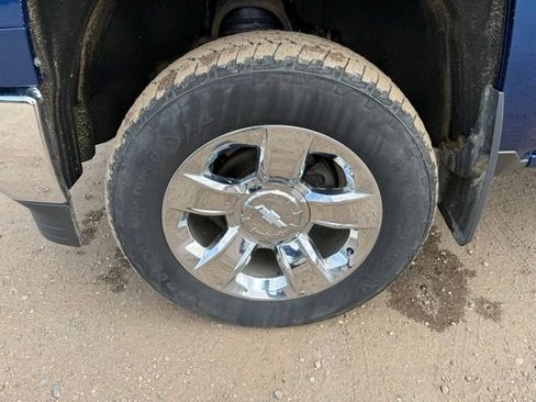 Used 2015 Chevrolet Silverado 1500 LTZ w/ LTZ Plus Package AWD/4WD image 11