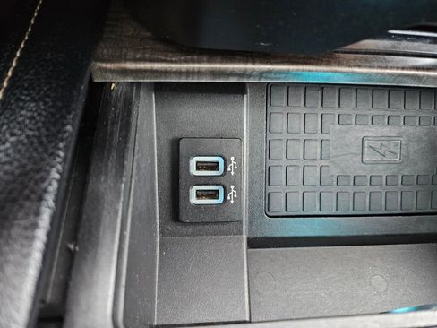 Used 2018 Ford Expedition Limited w/ Equipment Group 301A image 26