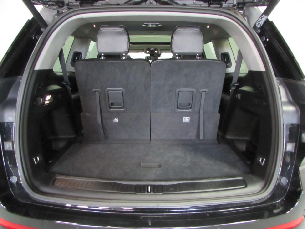 Used 2023 Jeep Grand Cherokee L Limited AWD/4WD image 11