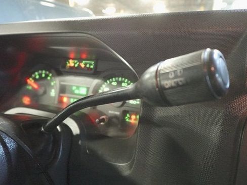 Used 2009 Ford E-350 and Econoline 350 Super Duty image 17