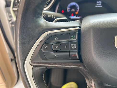Used 2021 Jeep Grand Cherokee L Limited RWD image 49